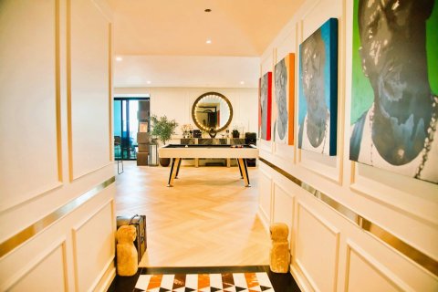 Condo in Bangkok, Thailand, 4 bedrooms  № 181132 - photo 11
