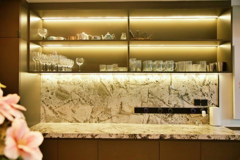 Condo in Bangkok, Thailand, 4 bedrooms  № 181132 - photo 10