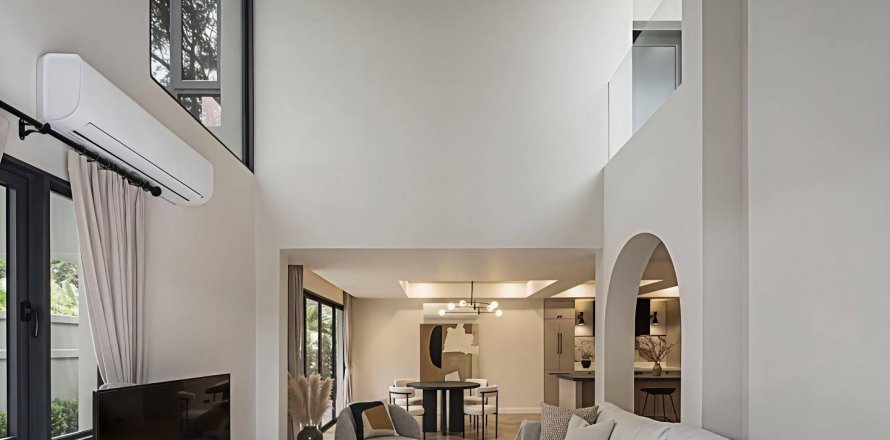 House in Bangkok, Thailand 4 bedrooms № 181134