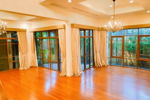 House in Bangkok, Thailand 4 bedrooms № 181131 - photo 3