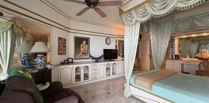 Студия в кондо в Паттайе, Таиланд № 139335