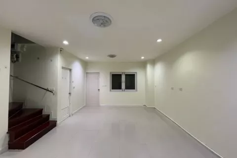 Таунхаус в Правете, Бангкок, Таиланд с 3 спальнями  № 139334 - фото 3