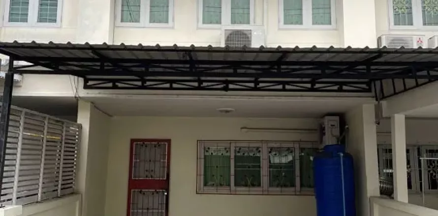 Таунхаус в Правете, Бангкок, Таиланд с 3 спальнями  № 139334