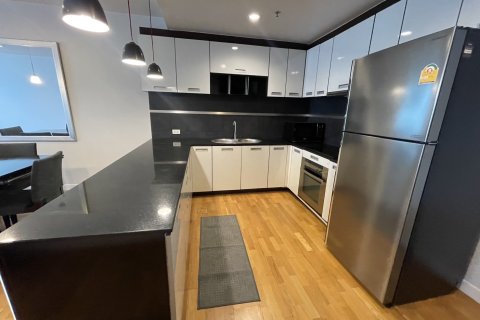 Кондоминиум с 2 спальнями в Сатхоне, Бангкок, Таиланд № 163906 - фото 4