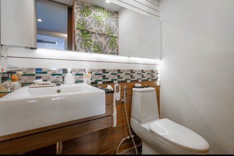 Кондоминиум с 2 спальнями в Бангкоке, Таиланд № 163907 - фото 14