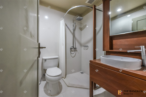 Condo in Bangkok, Thailand, 2 bedrooms № 185966 - photo 10