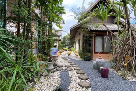 House in Chiang Mai, Thailand 5 bedrooms № 160106 - photo 4