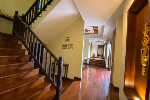 House in Chiang Mai, Thailand 5 bedrooms № 160106 - photo 19