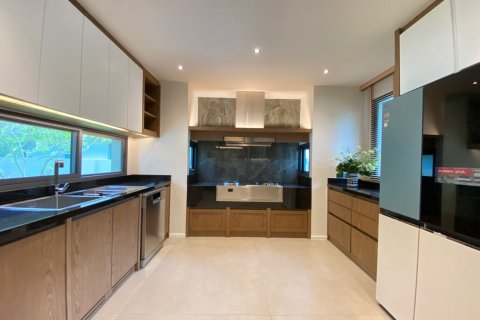 Villa in Chiang Mai, Thailand 4 bedrooms № 160101 - photo 15