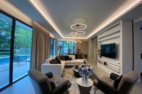 Villa in Chiang Mai, Thailand 4 bedrooms № 160101 - photo 6