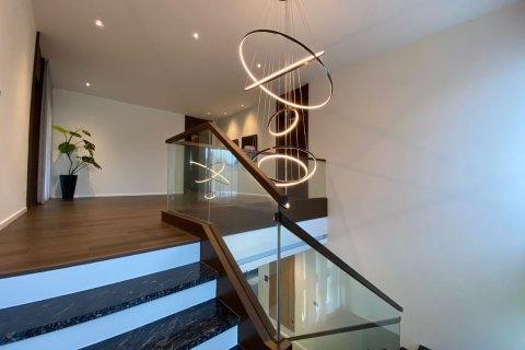 Villa in Chiang Mai, Thailand 4 bedrooms № 160101 - photo 25