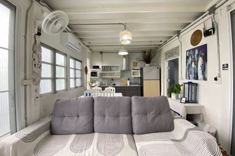 House in Chiang Mai, Thailand 3 bedrooms № 160104 - photo 2