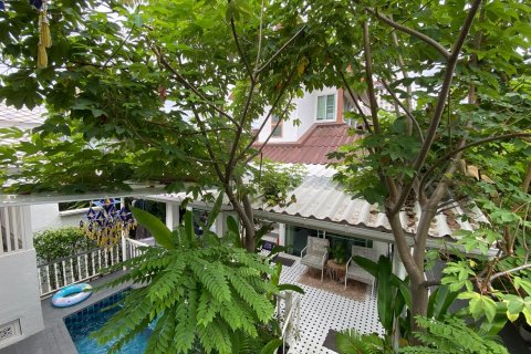 House in Chiang Mai, Thailand 3 bedrooms № 160104 - photo 18