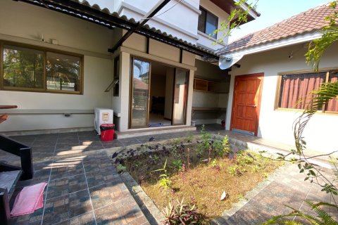 House in Chiang Mai, Thailand 5 bedrooms № 160102 - photo 30