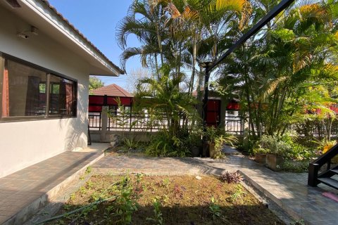 House in Chiang Mai, Thailand 5 bedrooms № 160102 - photo 23