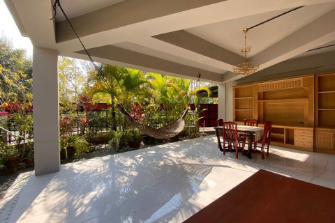 House in Chiang Mai, Thailand 5 bedrooms № 160102 - photo 2