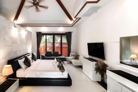 Penthouse in Phuket, Thailand 5 bedrooms № 150552 - photo 16