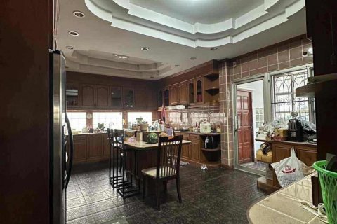 House in Pattaya, Thailand 3 bedrooms № 137634 - photo 2