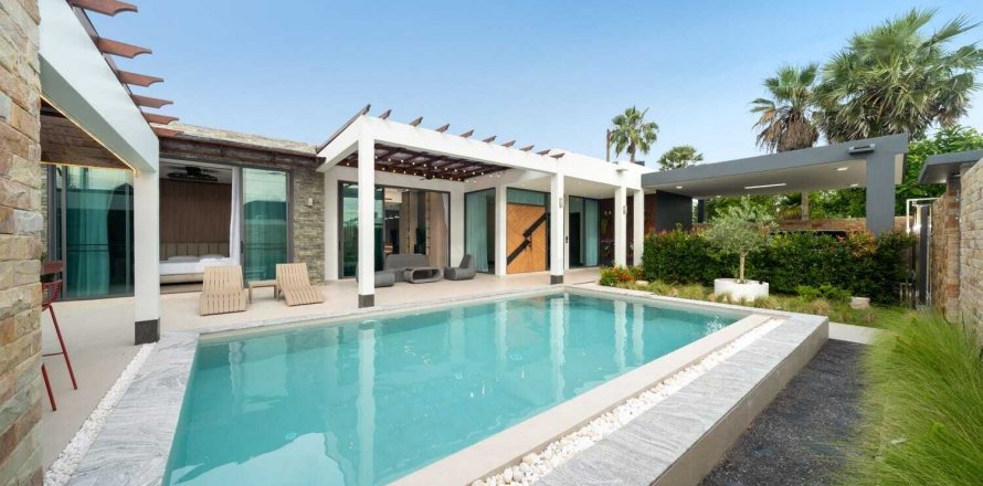 Villa in Phuket, Thailand 4 bedrooms № 137640