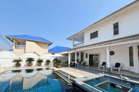 Villa in Cha-am, Thailand 3 Schlafzimmer № 221897 - Foto 4