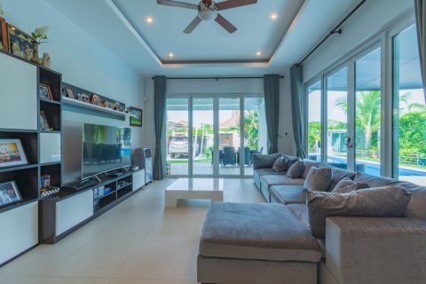 Villa in Hua Hin, Thailand 3 Schlafzimmer № 221895 - Foto 6