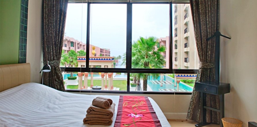 Condo in Hua Hin, Thailand, 3 bedrooms  № 168457