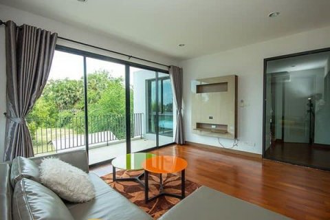 Villa in Pran Buri, Thailand 3 bedrooms № 168460 - photo 9