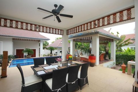 Villa in Hua Hin, Thailand 4 bedrooms № 168461 - photo 5