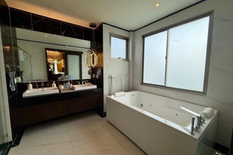 Maison à Lat Krabang, Bangkok, Thaïlande 5 chambres № 155013 - photo 20