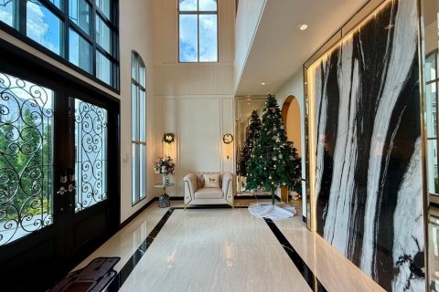 Maison à Lat Krabang, Bangkok, Thaïlande 5 chambres № 155013 - photo 25