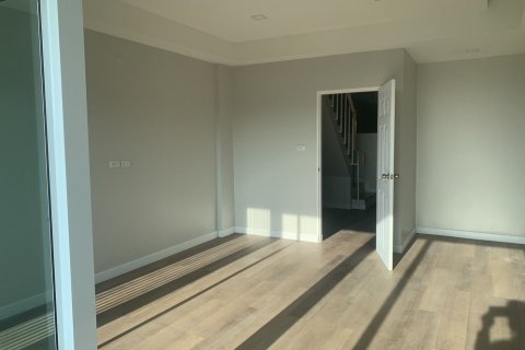 Townhouse in Hua Hin, Thailand 3 bedrooms № 155012 - photo 14