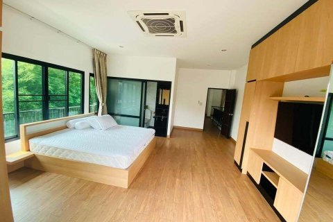 House in San Sai, Thailand 5 bedrooms № 155008 - photo 11