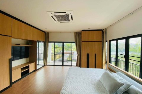 House in San Sai, Thailand 5 bedrooms № 155008 - photo 12