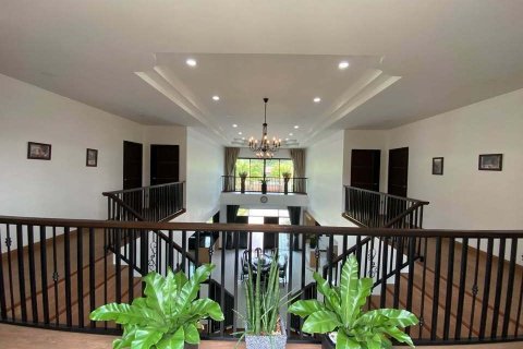 House in San Sai, Thailand 5 bedrooms № 155008 - photo 5