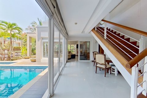 Дом в Паттайе, Таиланд с 4 спальнями  № 136400 - фото 4