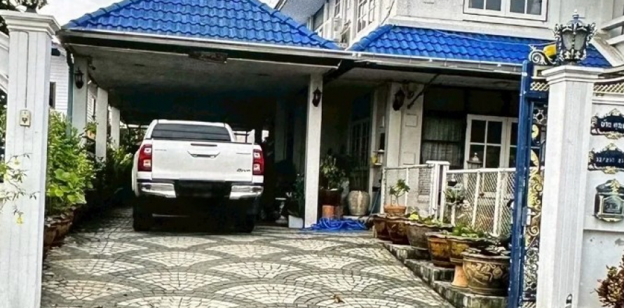 Maison à Bang Kaeo, Thaïlande 6 chambres № 136405