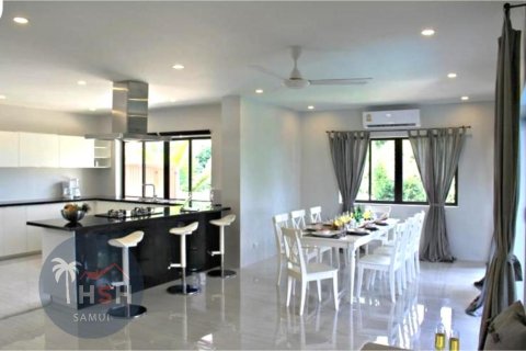 Villa in Ko Samui, Thailand 5 bedrooms № 179995 - photo 8