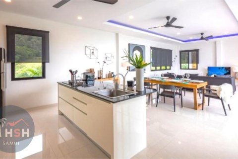 Villa in Ko Samui, Thailand 3 bedrooms № 179993 - photo 16