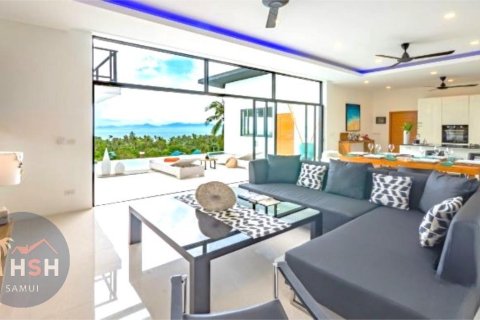 Villa in Ko Samui, Thailand 3 bedrooms № 179993 - photo 11
