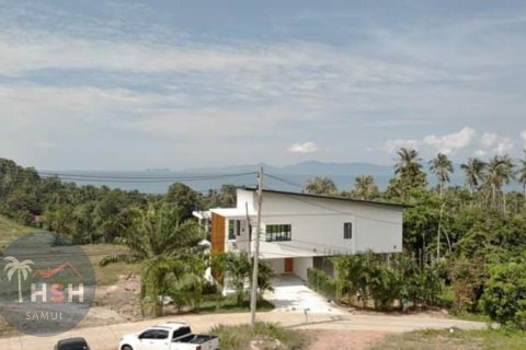 Villa in Ko Samui, Thailand 3 bedrooms № 179993 - photo 2