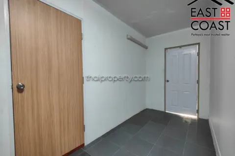 Casa de 3 dormitorios en Pattaya, Tailandia № 213590 - foto 3