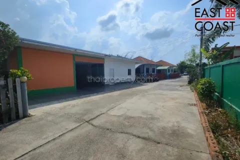 Casa de 3 dormitorios en Pattaya, Tailandia № 213590 - foto 15