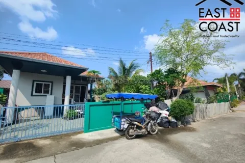 Casa de 3 dormitorios en Pattaya, Tailandia № 213590 - foto 10