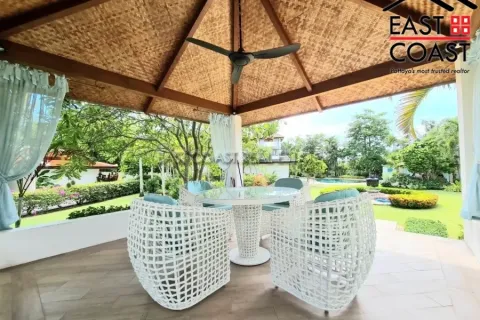 Casa de 7 dormitorios en Pattaya, Tailandia № 213585 - foto 7