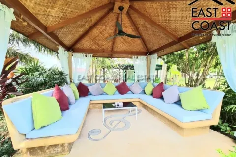 Casa de 7 dormitorios en Pattaya, Tailandia № 213585 - foto 4