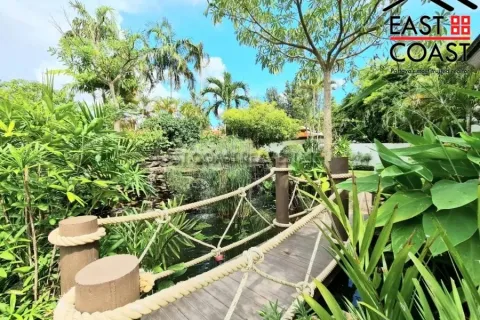 Casa de 7 dormitorios en Pattaya, Tailandia № 213585 - foto 8