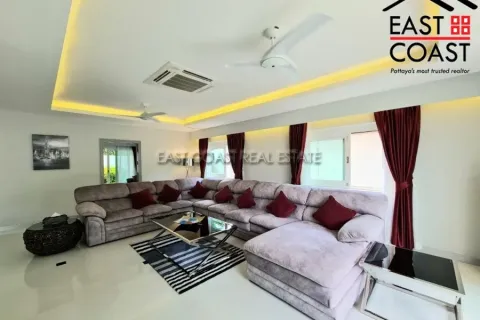 Casa de 7 dormitorios en Pattaya, Tailandia № 213585 - foto 30