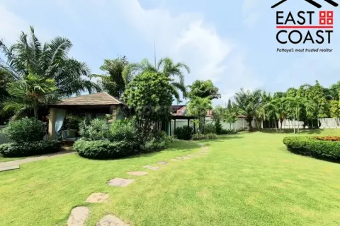 Casa de 7 dormitorios en Pattaya, Tailandia № 213585 - foto 9