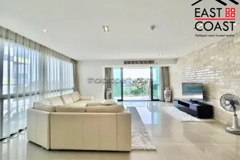 Condominio de 2 dormitorios en Jomtien Beach, Pattaya, Tailandia № 213588 - foto 2