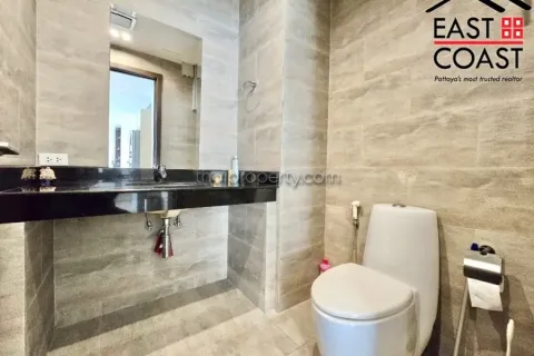 Condominio de 2 dormitorios en Jomtien Beach, Pattaya, Tailandia № 213588 - foto 11